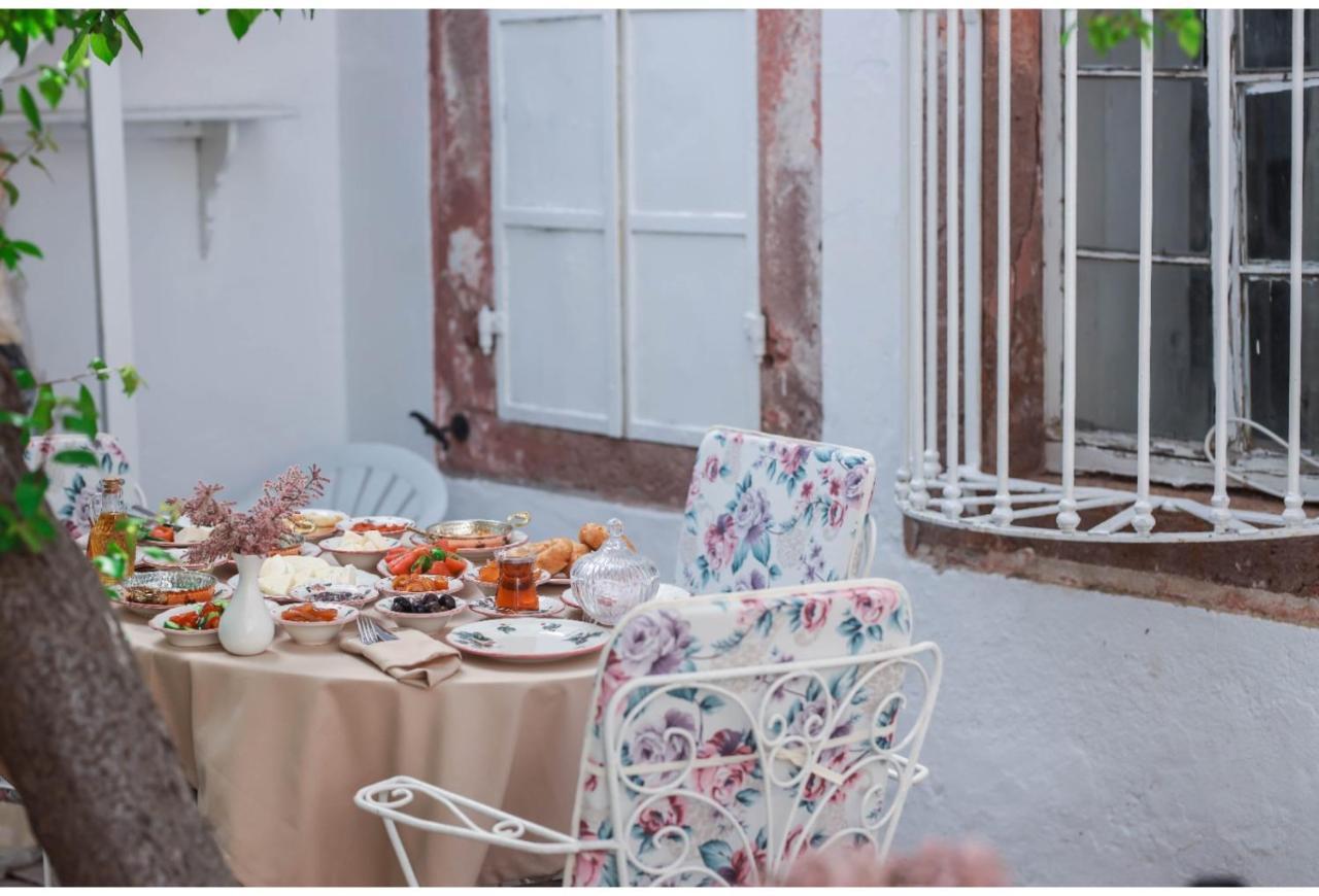 Baris Otel Cunda Ayvalı Esterno foto